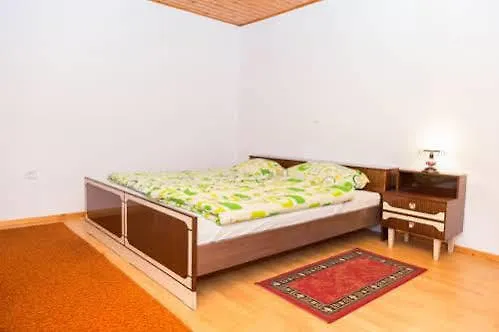 Počitniška hiša Kersnik *